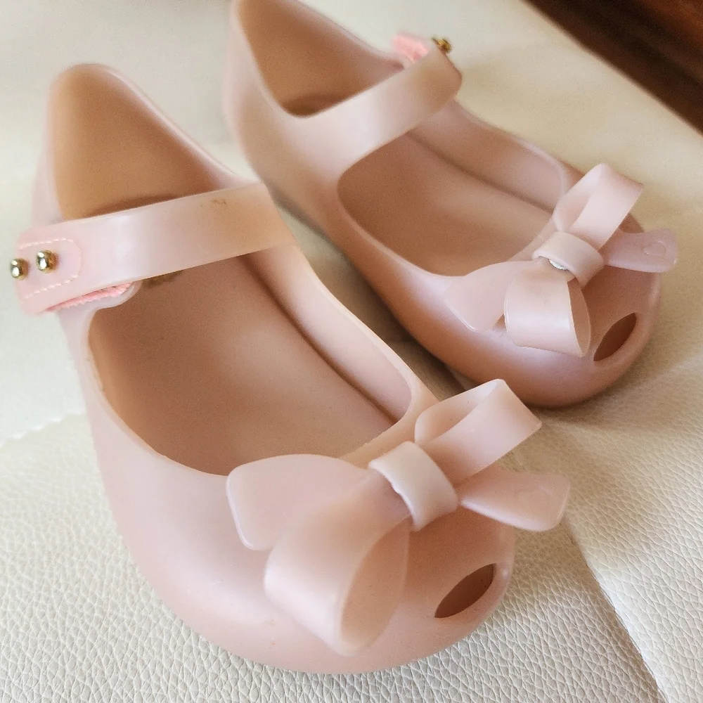 Size 8 - NEW MINI MELISSA Light Pink Matte Sandals